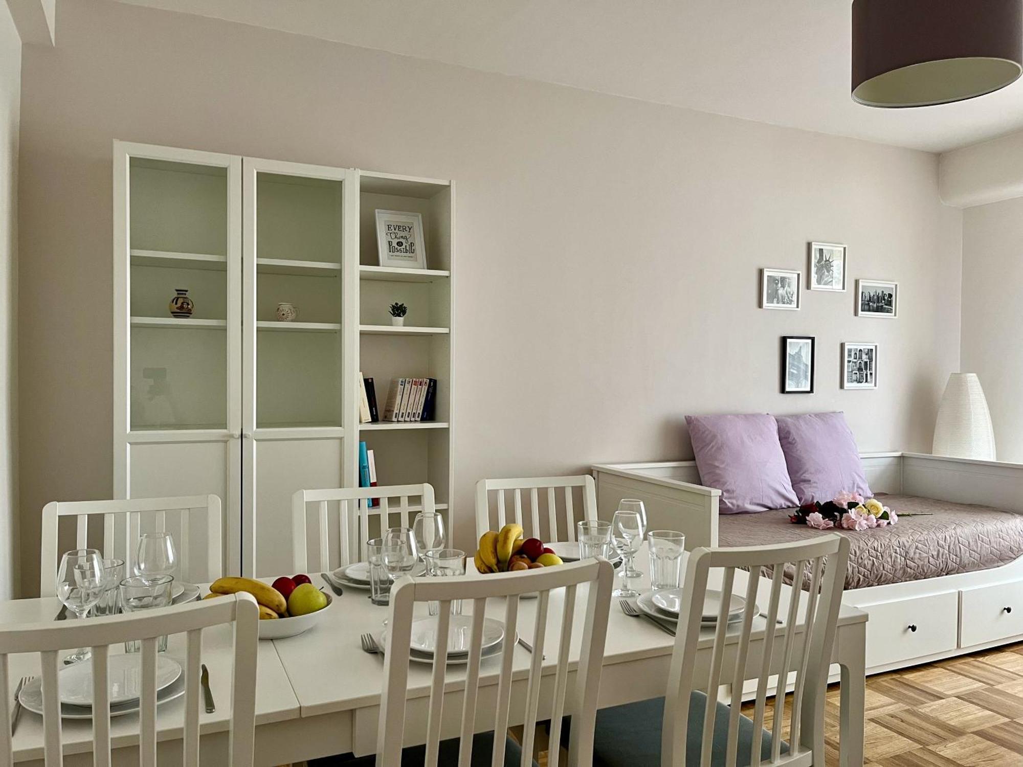 Grand Appartement A Deux Pas De La Vieille Ville 瓦讷 外观 照片